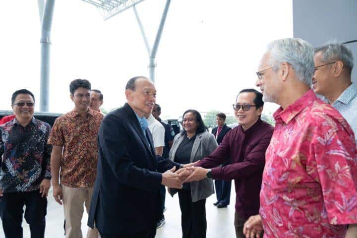 Arrival and welcome at UCSI University Hospital during Tan Sri Dr Lim Wee Chai’s visit on 24 October 2026